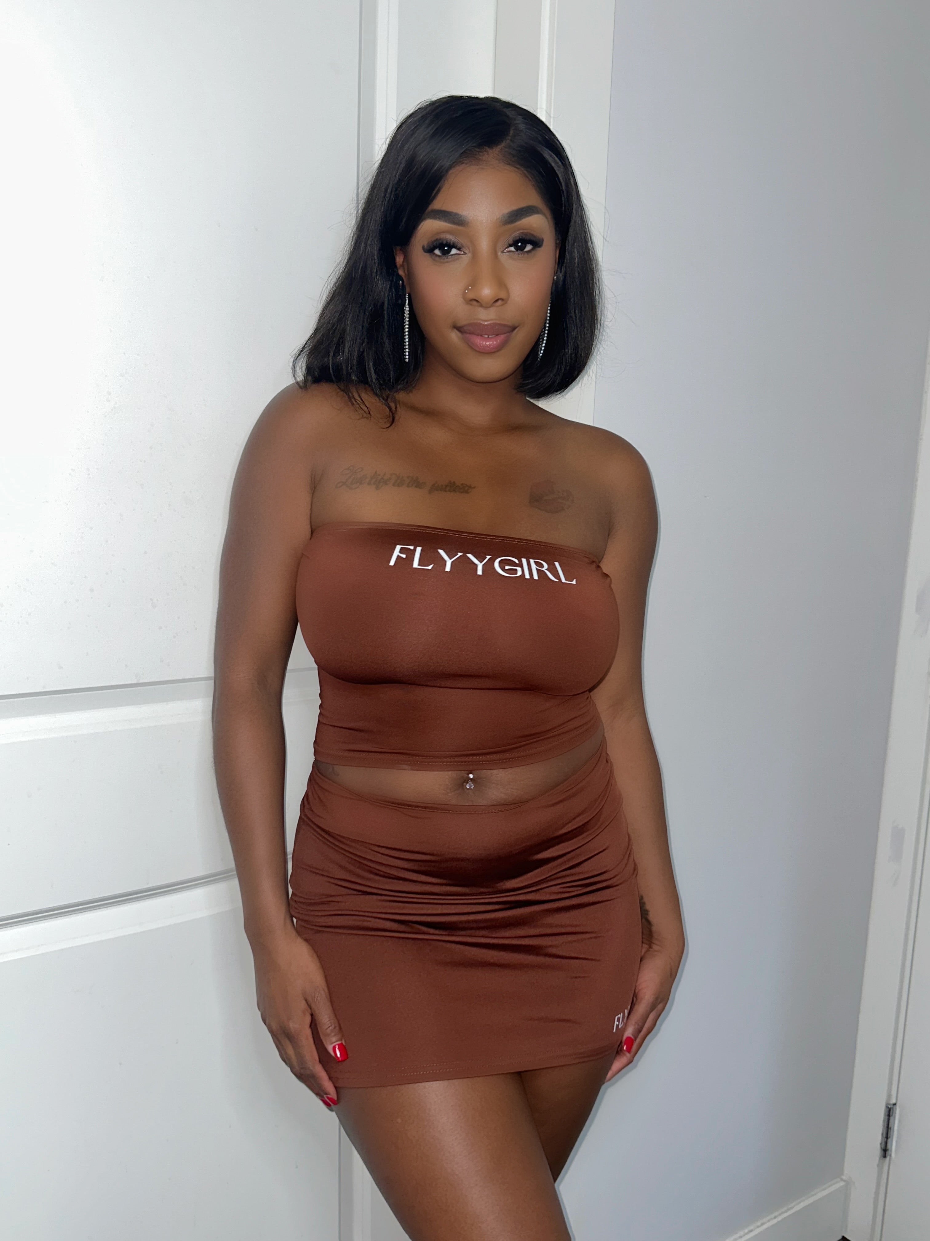 Brown / M