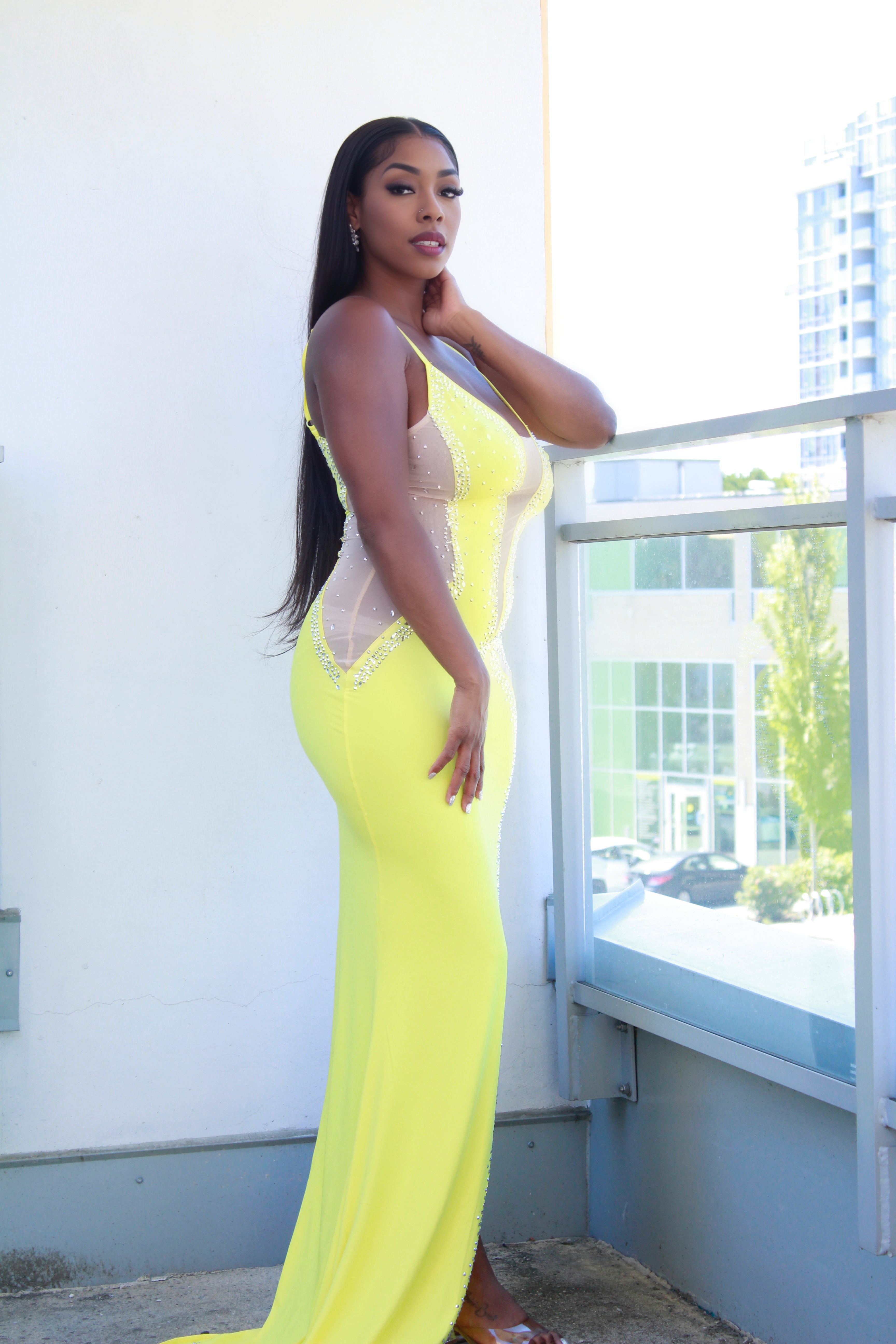 HONEY YELLOW